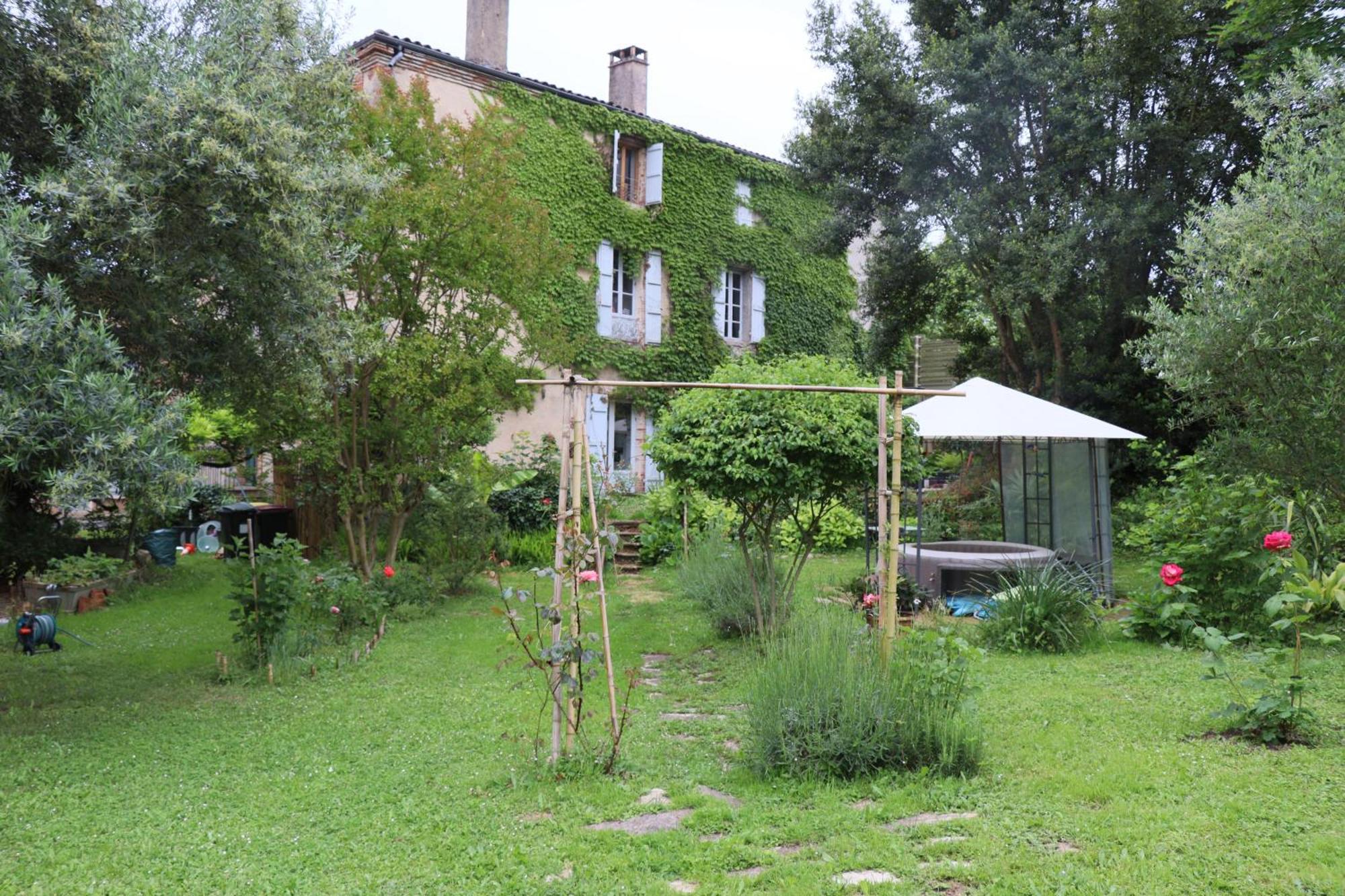 Au Jardin Bed & Breakfast Moissac Exterior photo